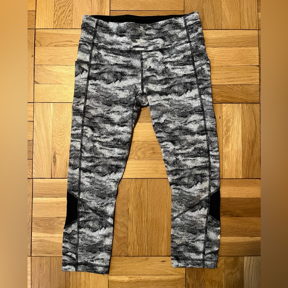 Lululemon Women’s Pace Rival Crop (22”) Leggings